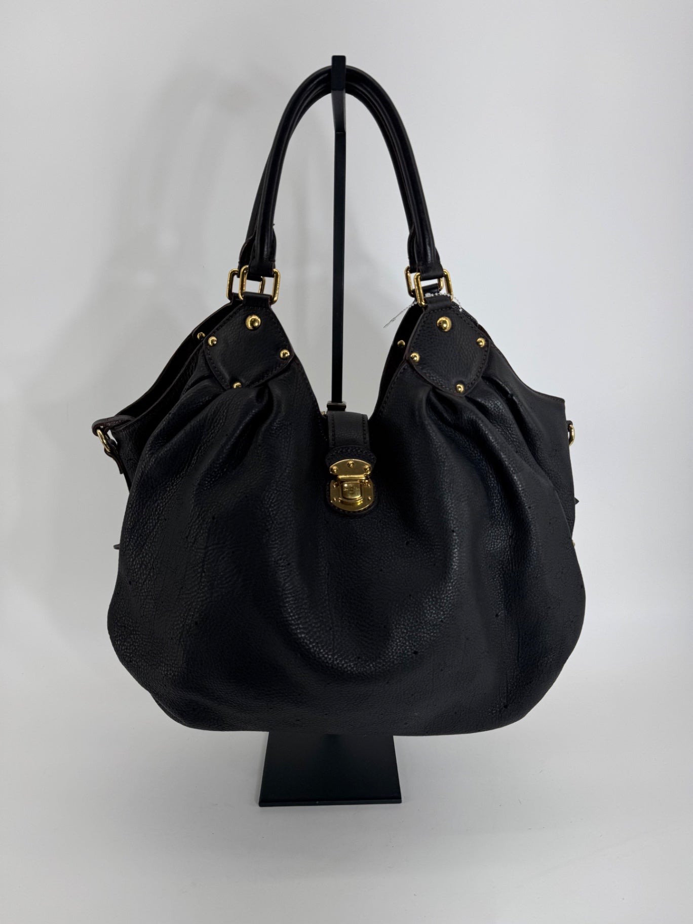 Louis Vuitton Mahina XL black leather hobo