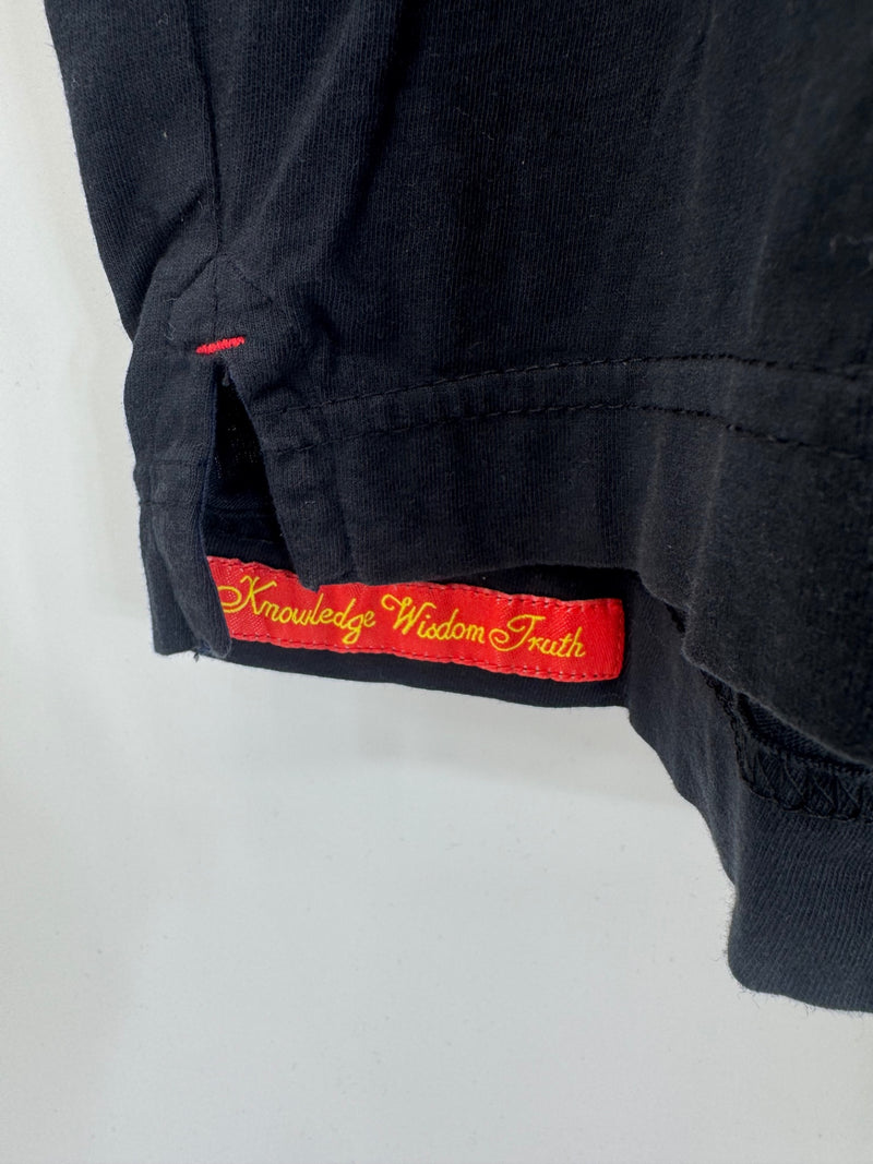 Robert Graham black tshirt