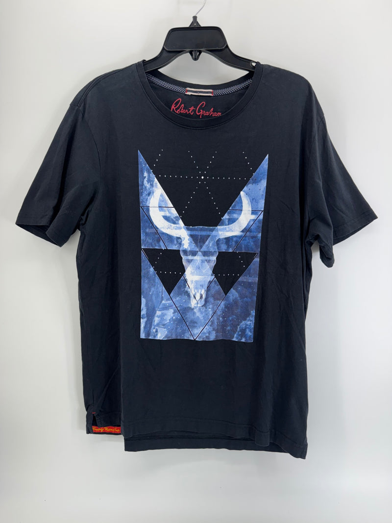 Robert Graham black tshirt