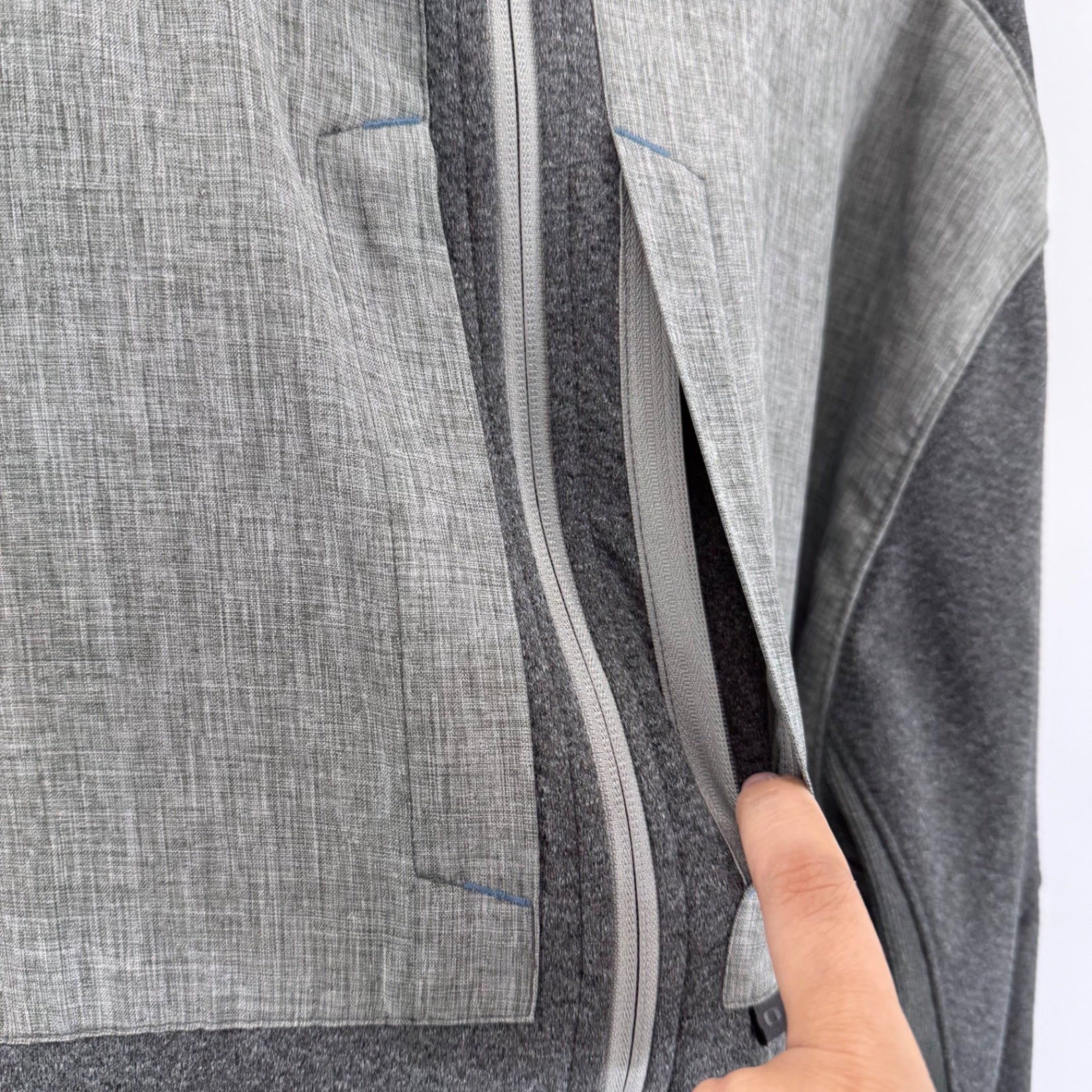 Oakley zip up hoodie