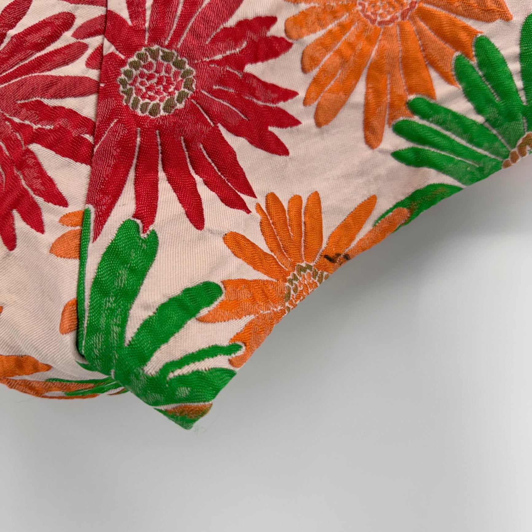 Palomo Multicolor Flower Shorts