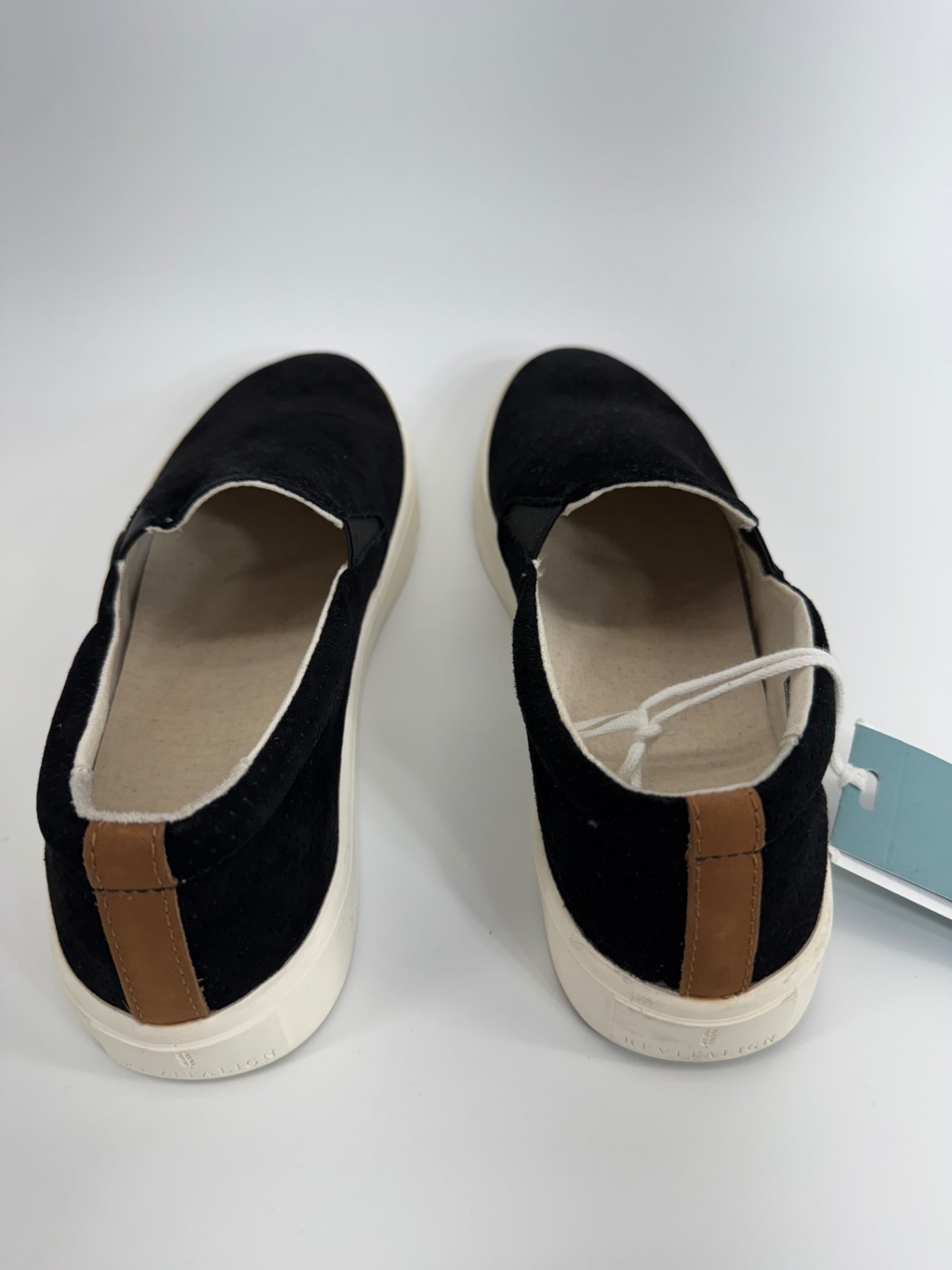 REVITALIGN Boardwalk Leather Slip-On Sneaker