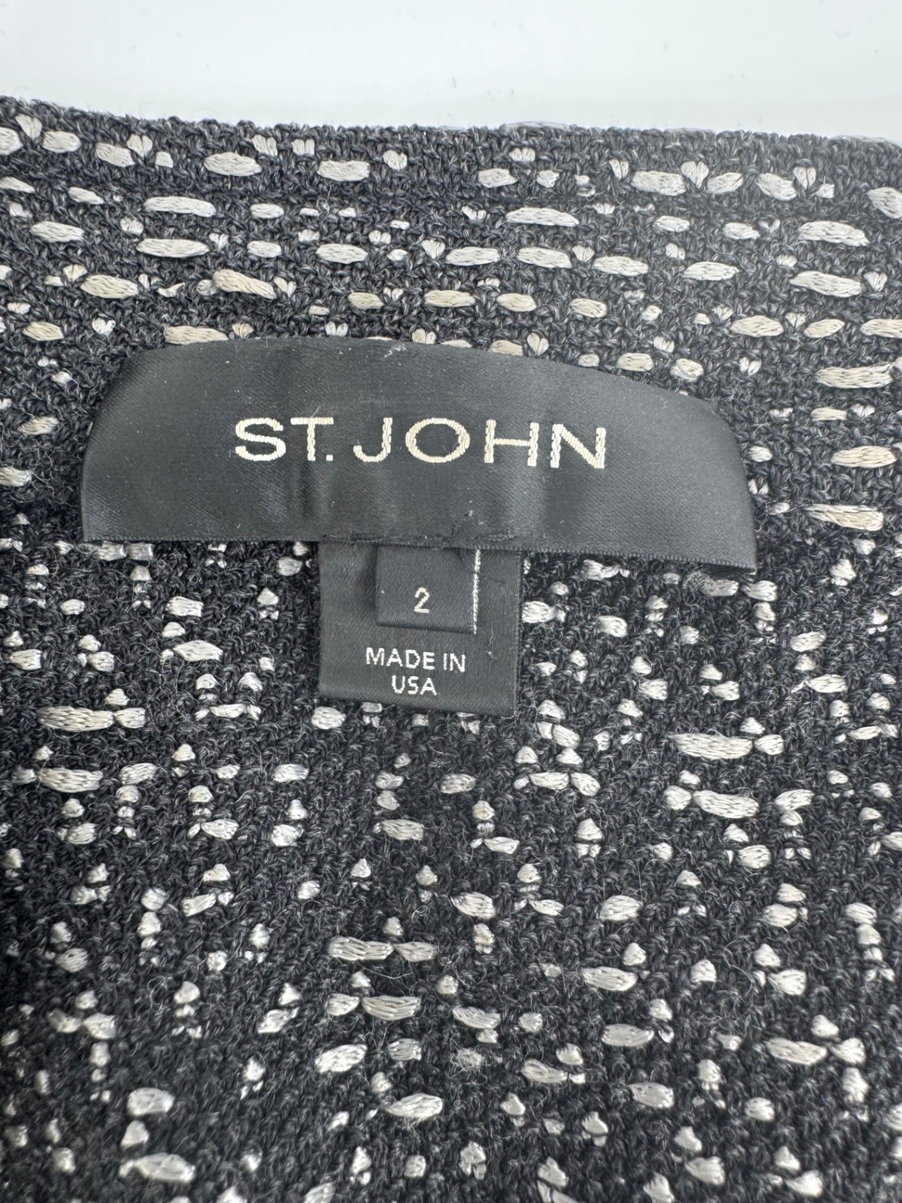 St. John Black Tweed Blazer Jacket 3/4 Sleeve Size 2