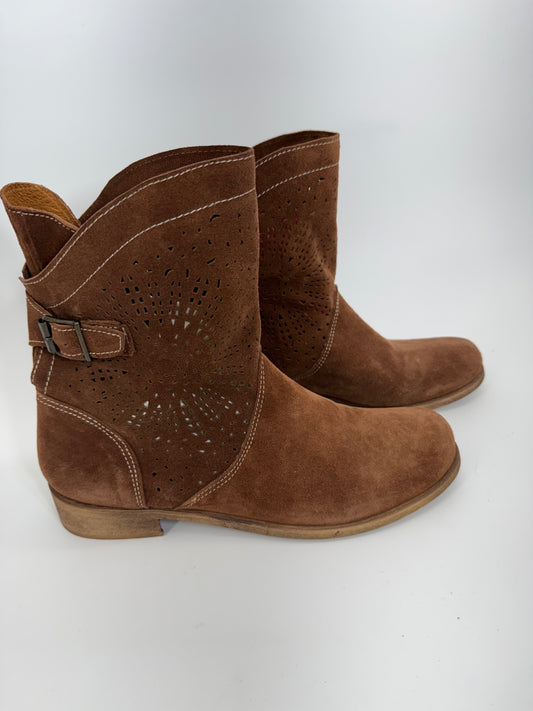 Sundance Ankle Boots w/ Buckle Western Boots