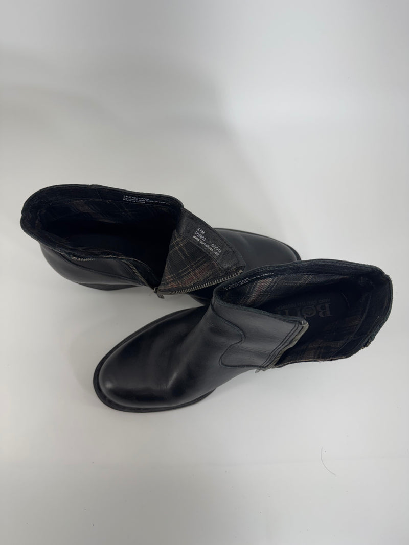 Born Black Leather Chelsea Round Toe Boots