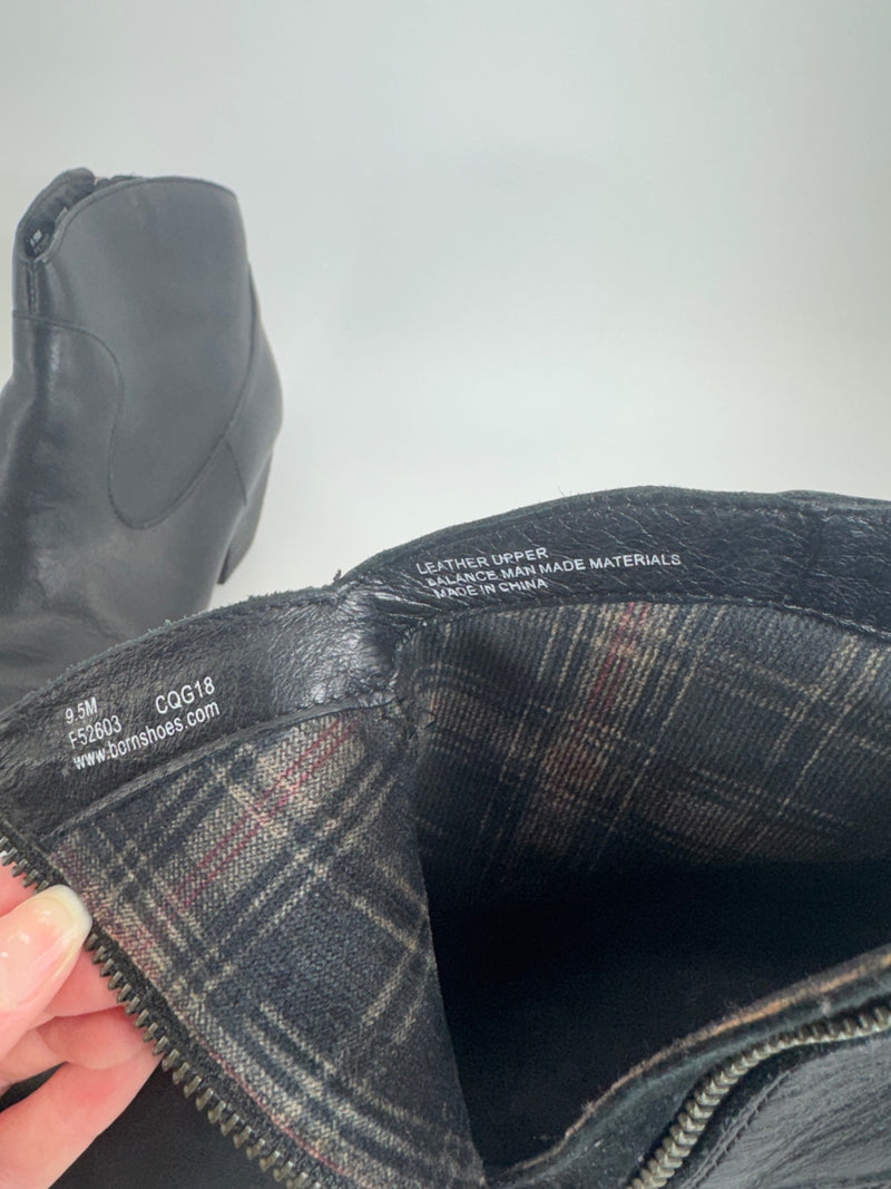 Born Black Leather Chelsea Round Toe Boots