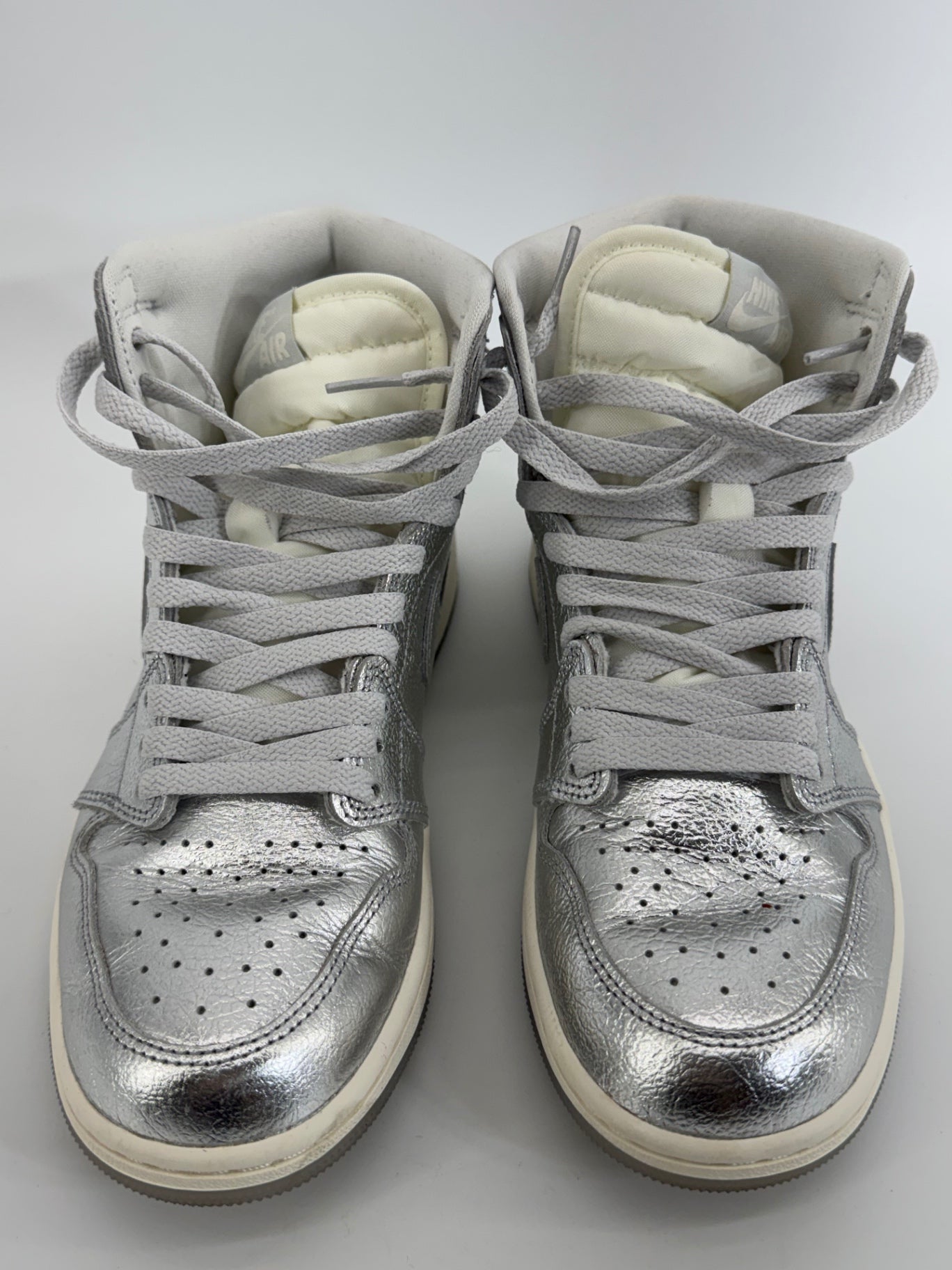 Nike Air Jordan 1 Retro High OG Chrome Silver Metallic Sneakers Women’s 8.5