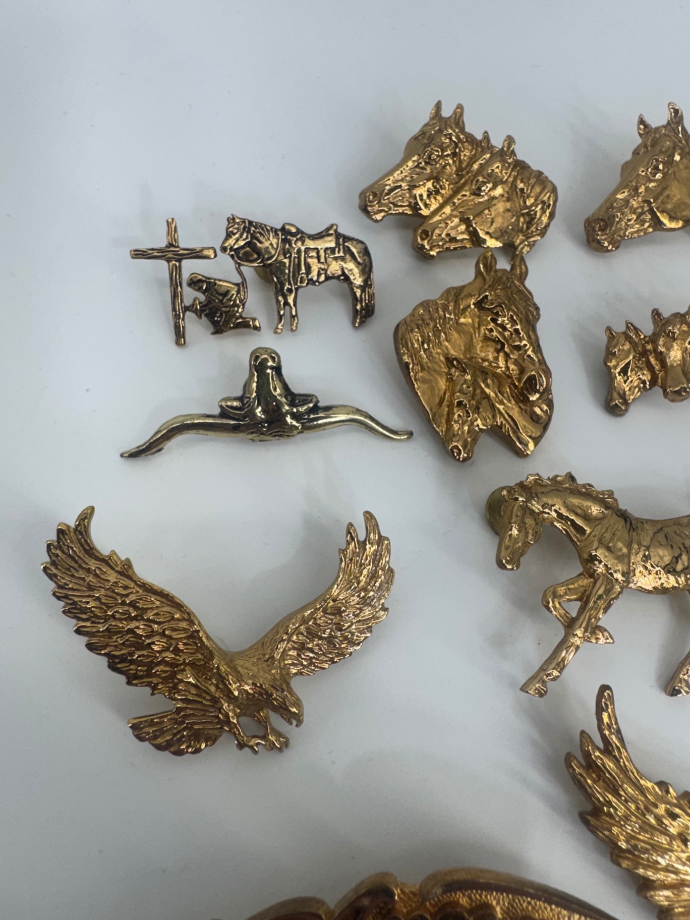 Lot of 11 Screw back gold color Conchos horses cowgirl