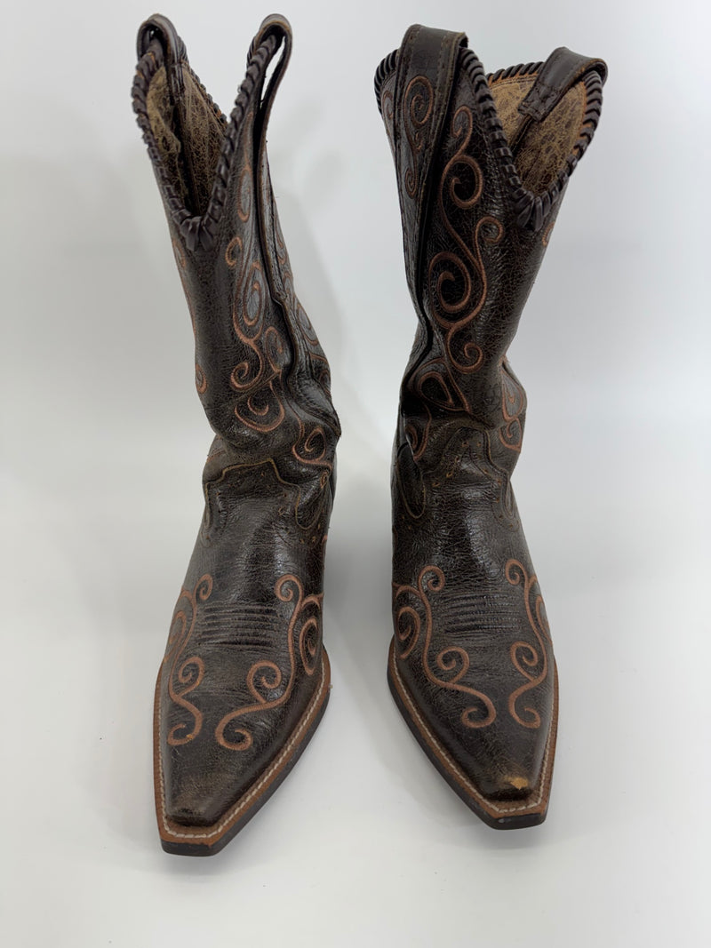 Ariat Womens Brown Scroll Embroidered Pointed Toe Boots SIZE 7.5