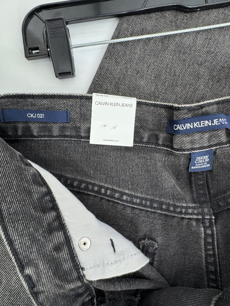 Calvin Klein Women's CKJ 021 Mid Rise Slim Leg Jeans, Bondi Black Sz 26