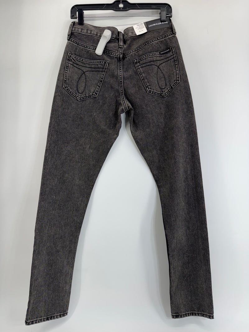 Calvin Klein Women's CKJ 021 Mid Rise Slim Leg Jeans, Bondi Black Sz 26