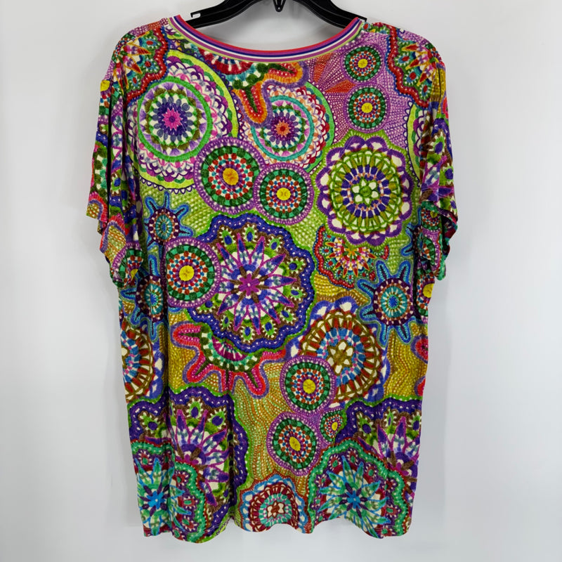 Johnny Was Janie Favorite Short Sleeve V‑Neck Tee Sz XL