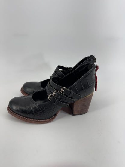 Freebird Crocodile Print Leather Heels Sz 8