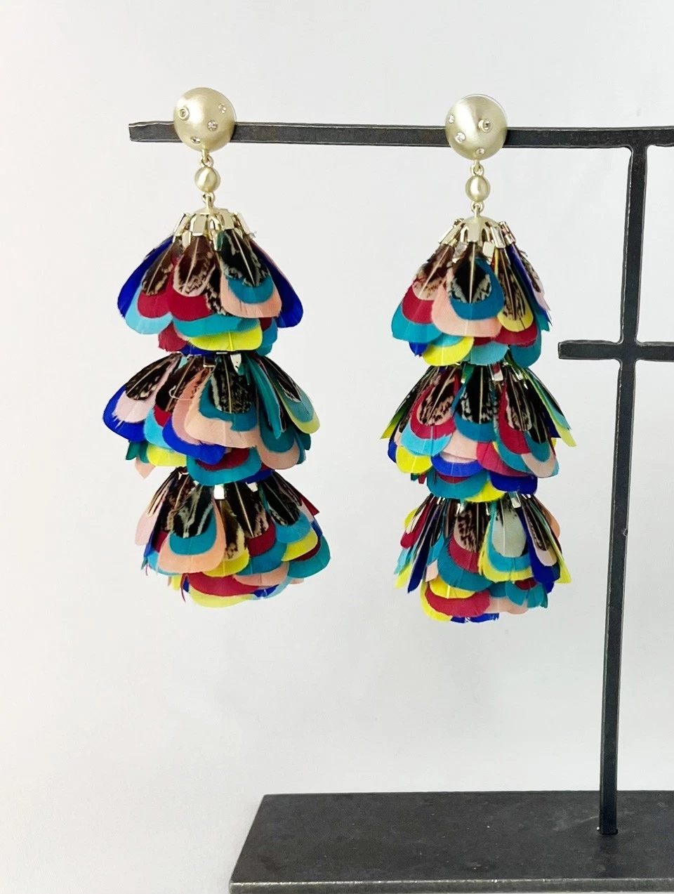 Kendra Scott Lenni Earrings Multi Color Feather Gold Statement Dangle Drop HTF