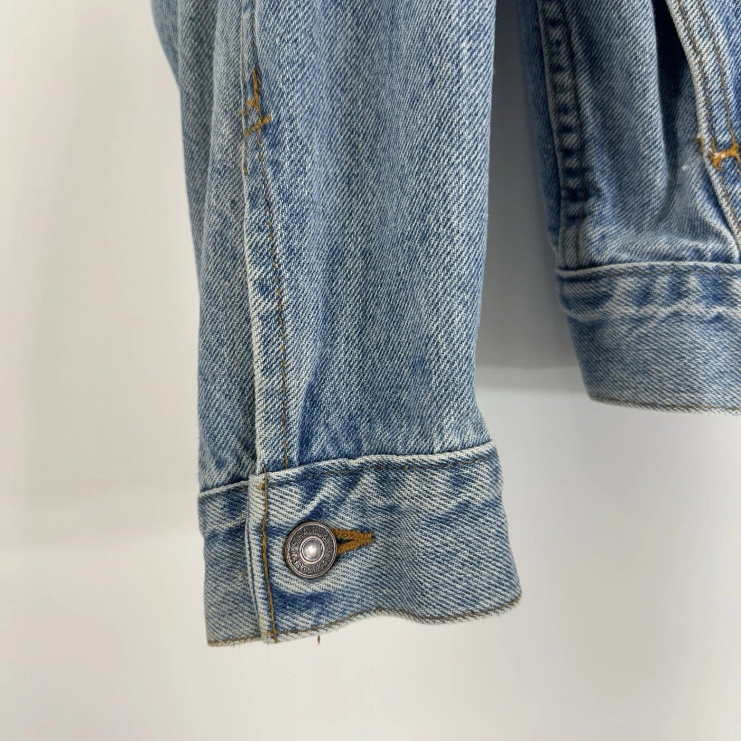 Vintage Levis Jacket Mens XL Blue Trucker Denim Western 80s Made in USA