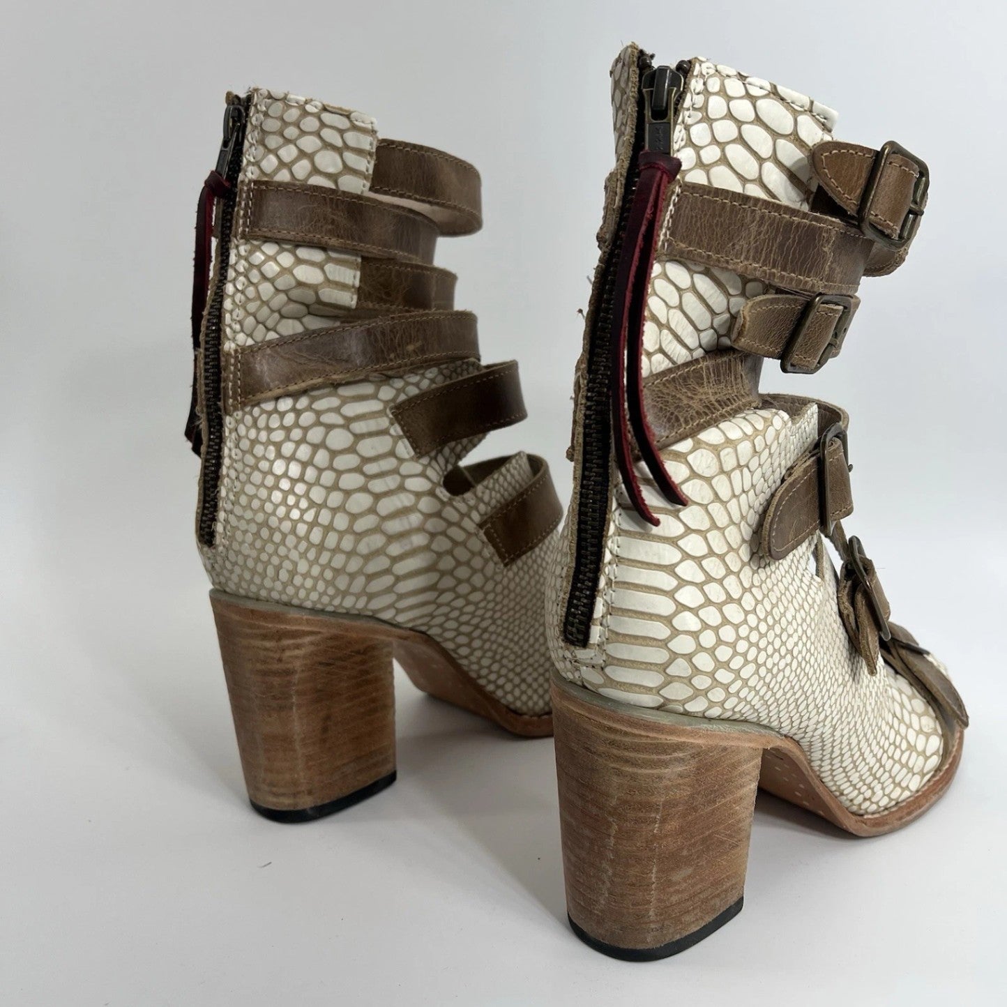 Freebird Bond Gladiator Snakeskin Leather White 10 Women Shoes Heels