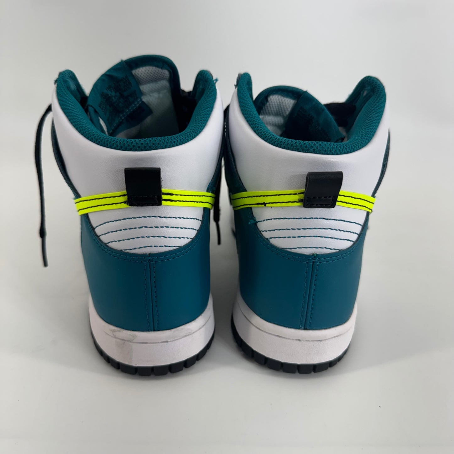 Nike Dunk High Bright Spruce Volt GS Sz 7Y
