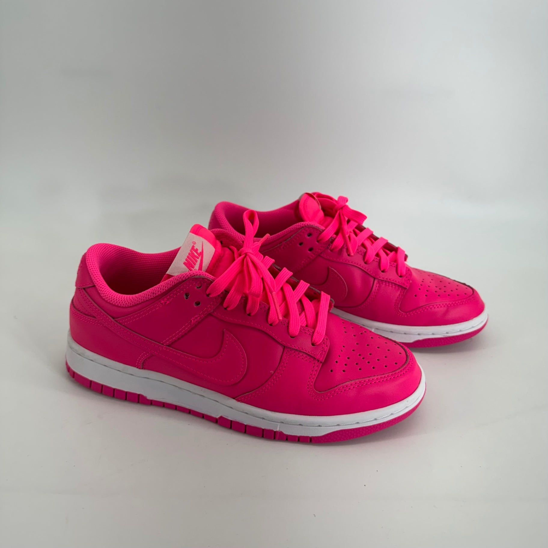 Nike Dunk Low Hyper Pink Women's Sz 8.5