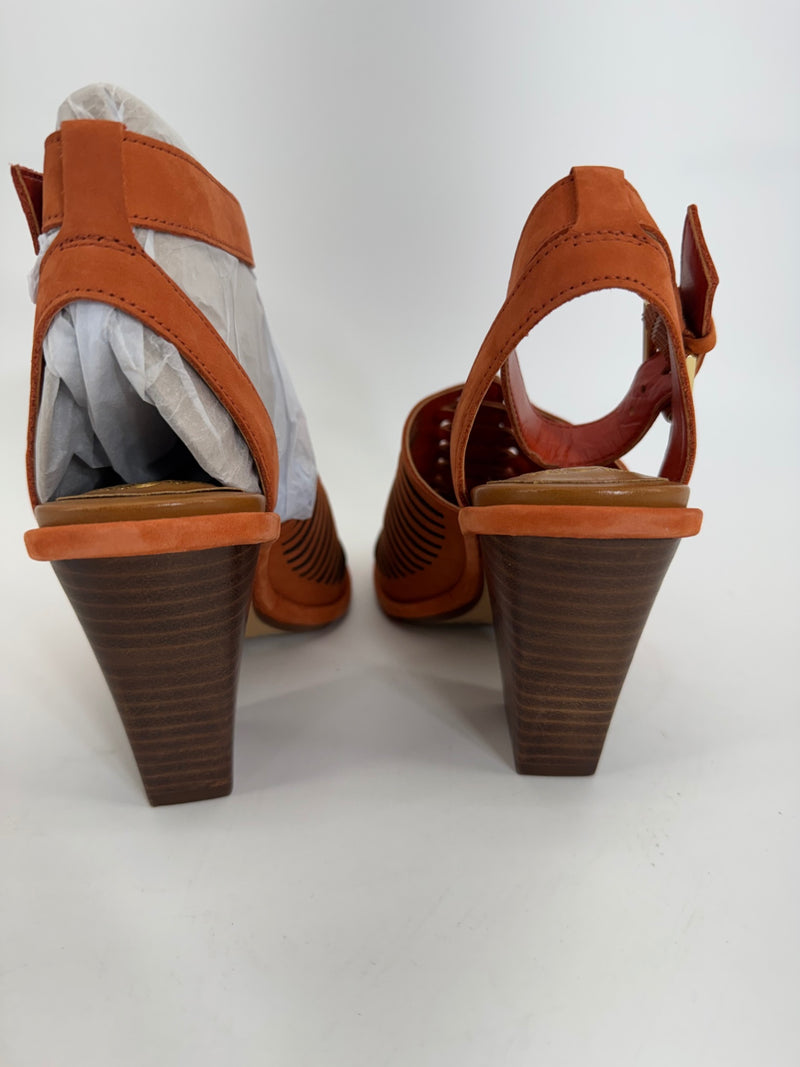 Vince Camuto Frenela Ankle Strap Sandals Apricot Nubuck Leather 5.5