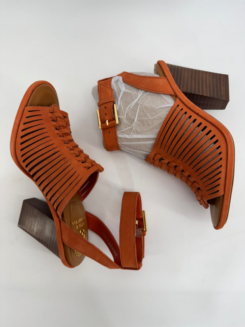 Vince Camuto Frenela Ankle Strap Sandals Apricot Nubuck Leather 5.5