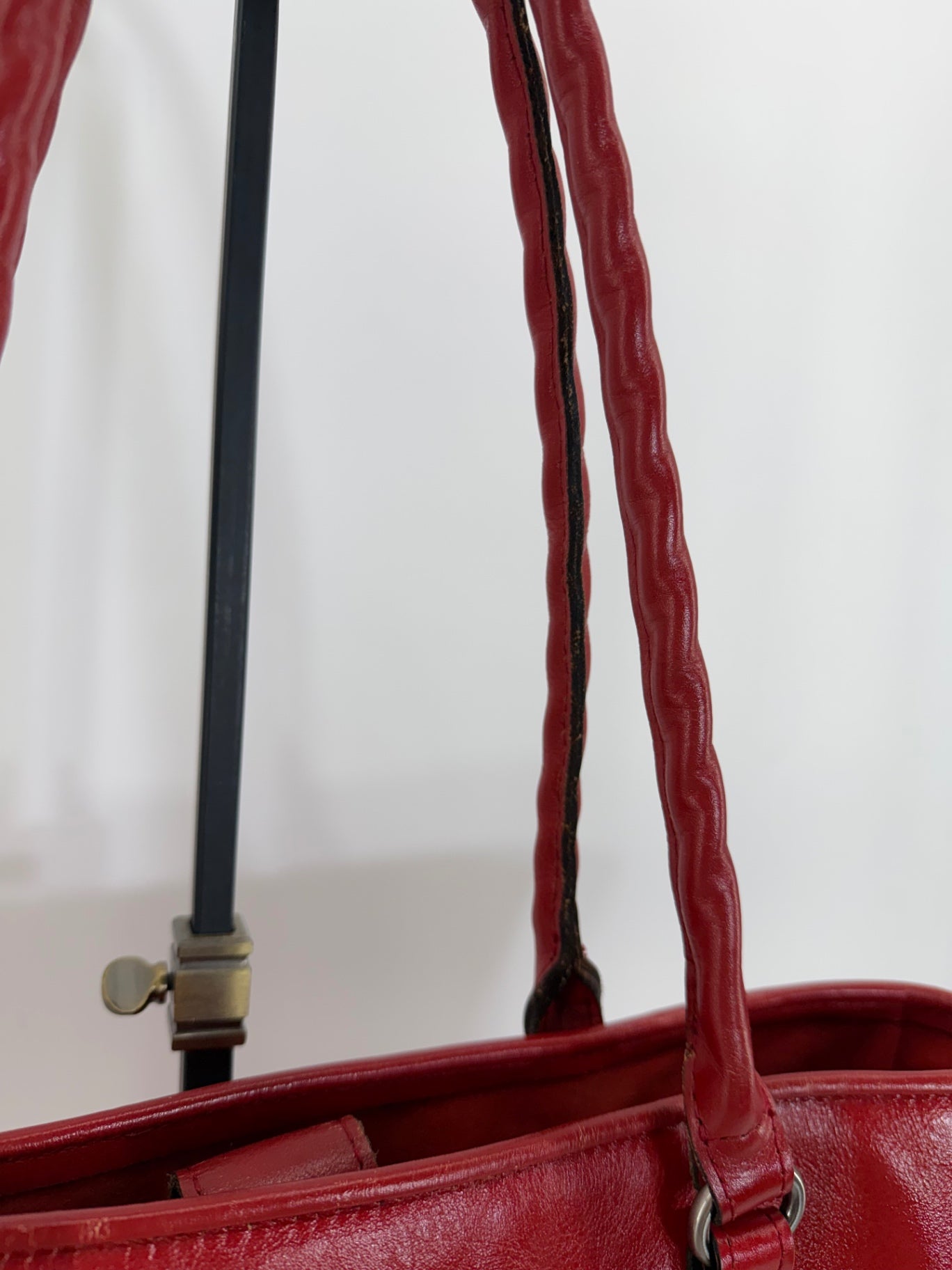 Patricia Nash Adeline Red Tooled Leather Tote Bag Floral Embossed Shoulder Purse
