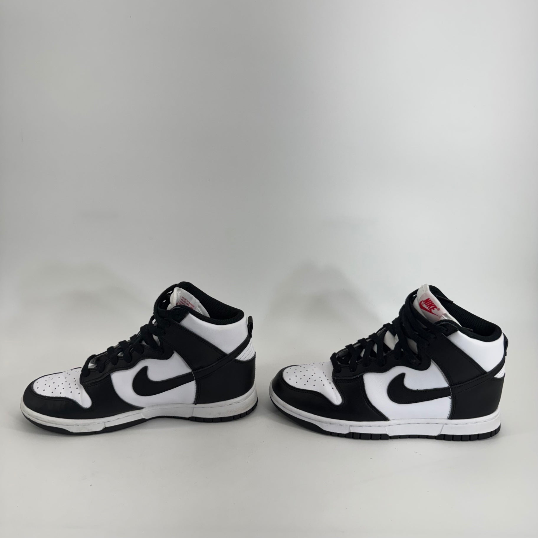 Nike Dunk High Sneaker Panda Black and White Sz 8