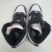 Nike Dunk High Sneaker Panda Black and White Sz 8