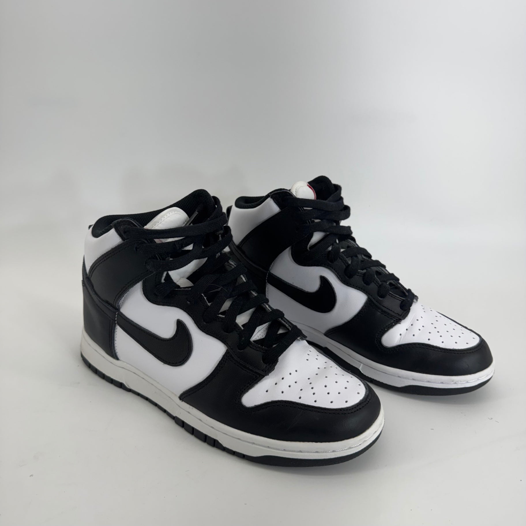 Nike Dunk High Sneaker Panda Black and White Sz 8