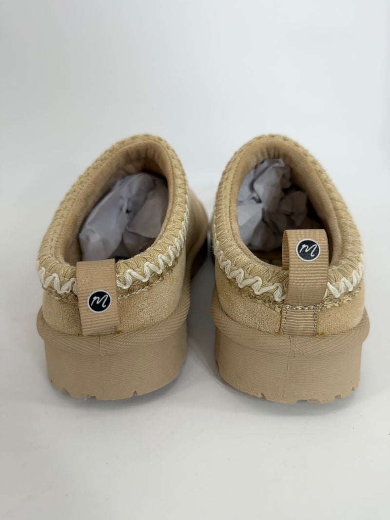 Beach by Matisse Zen Shoes Size 6
