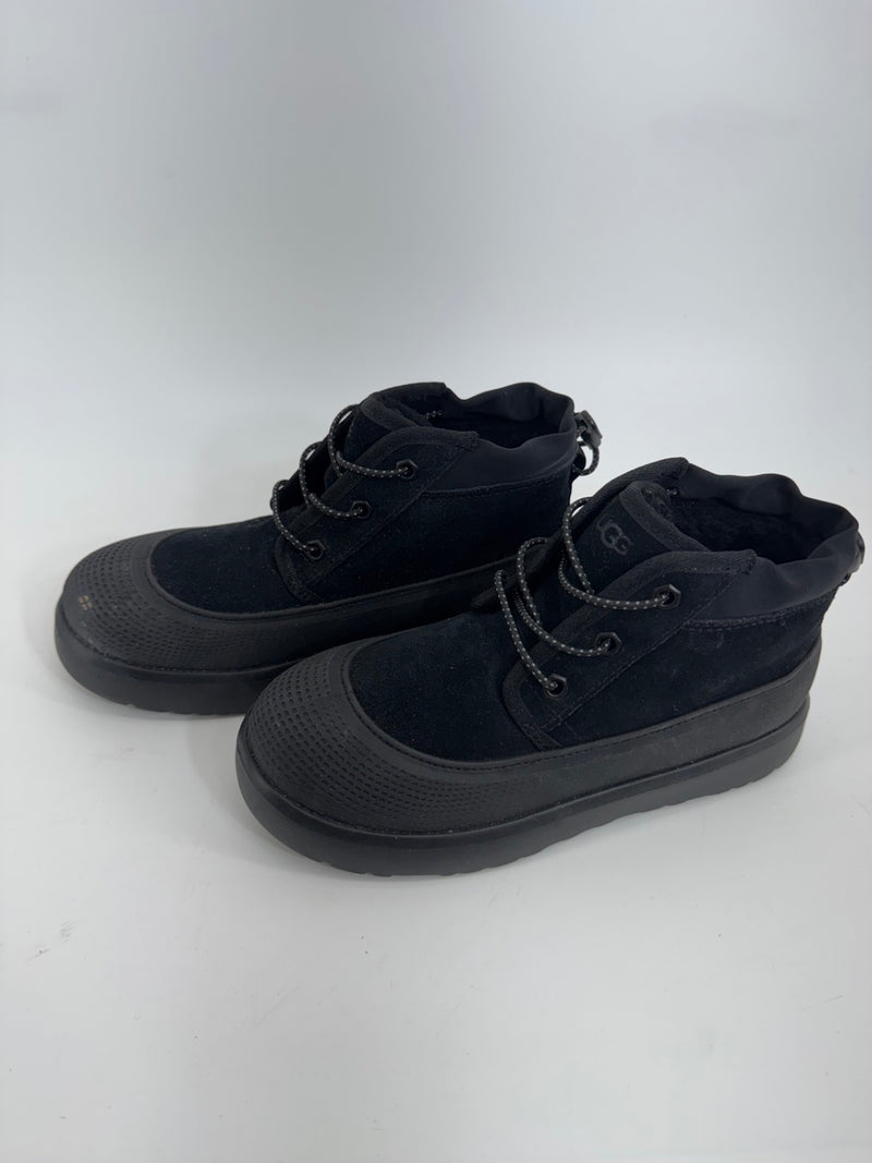 Kids UGG Plush Black Waterproof Suede Short Boots Size 3
