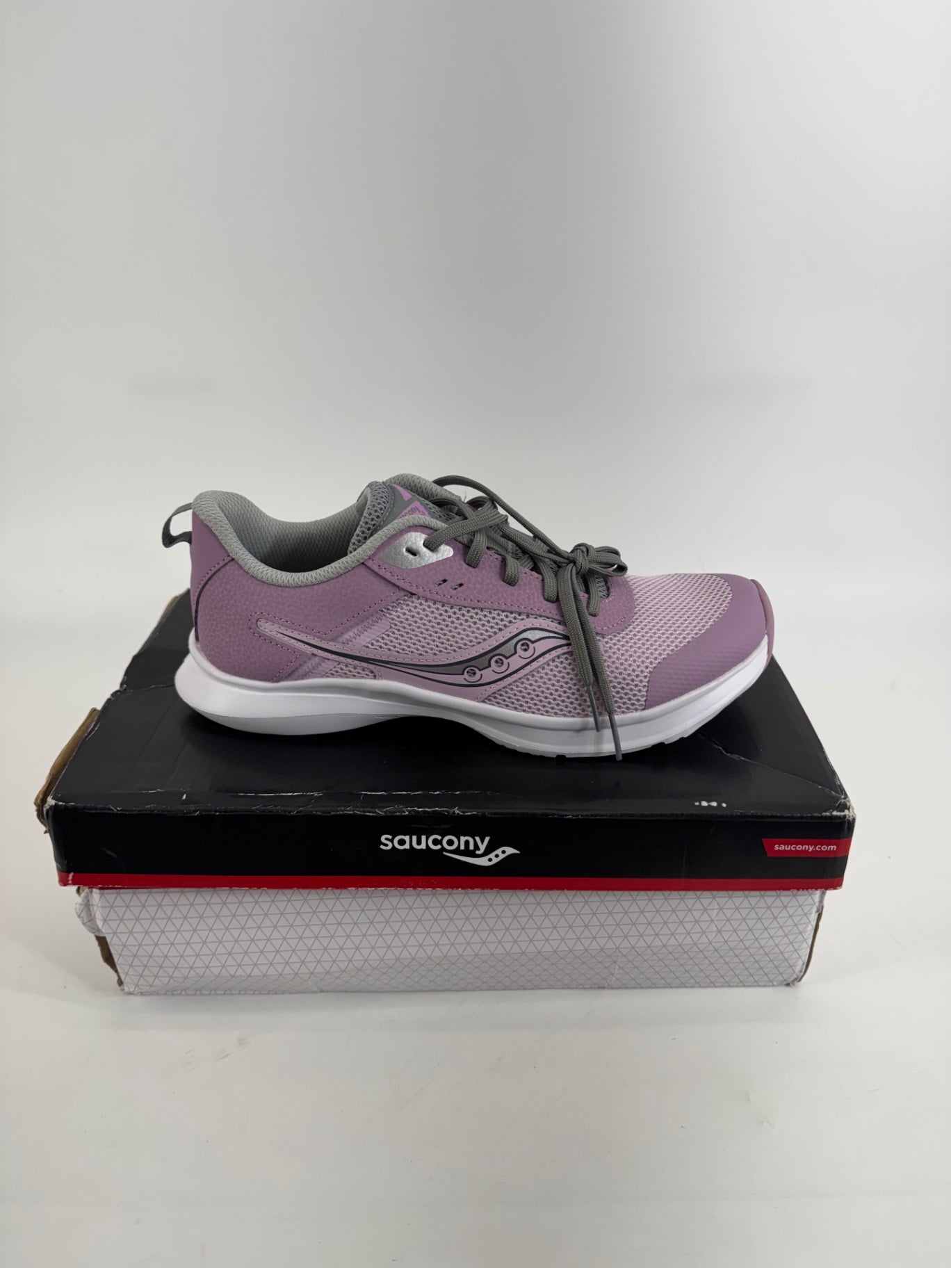 Saucony Pink/Purple Running Shoes