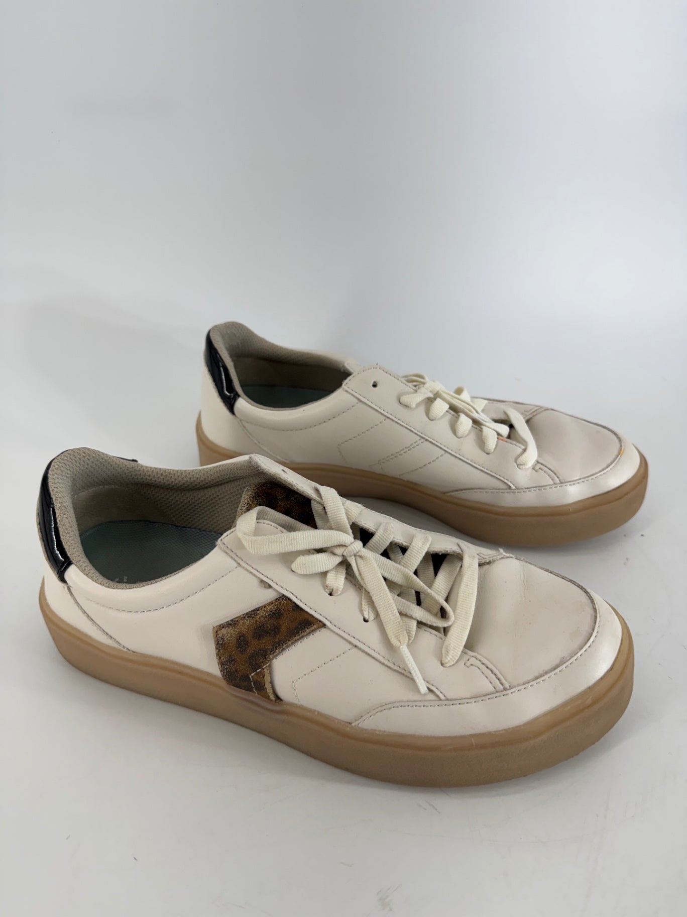 DrScholls Cream Low Top Sneakers