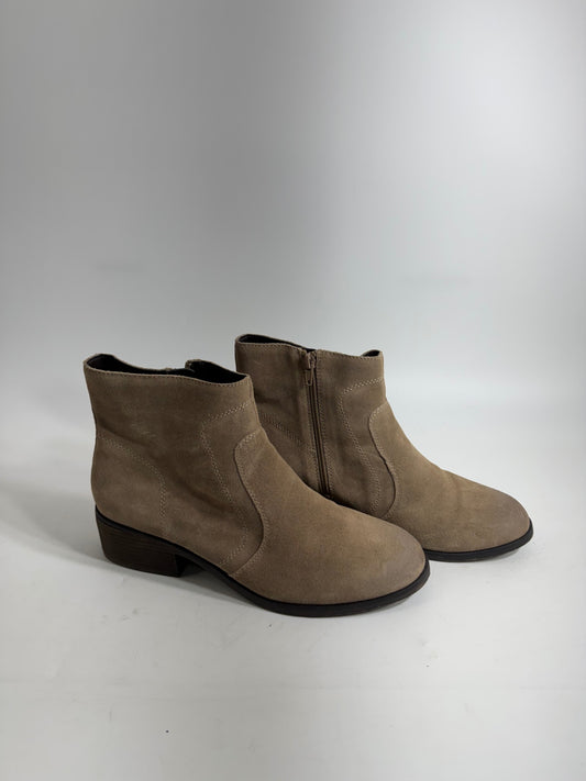 Gibson Latimer Taupe Leather Ankle Boots