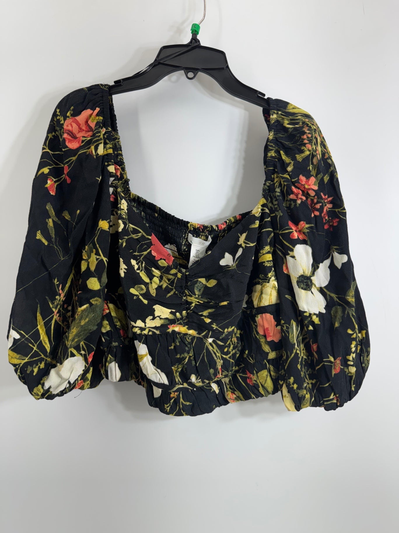 H&M Black Floral Crop Puff Sleeve Top