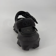 Valentino Garavani Roman Stud Leather Sandals Size 39 / 8.5