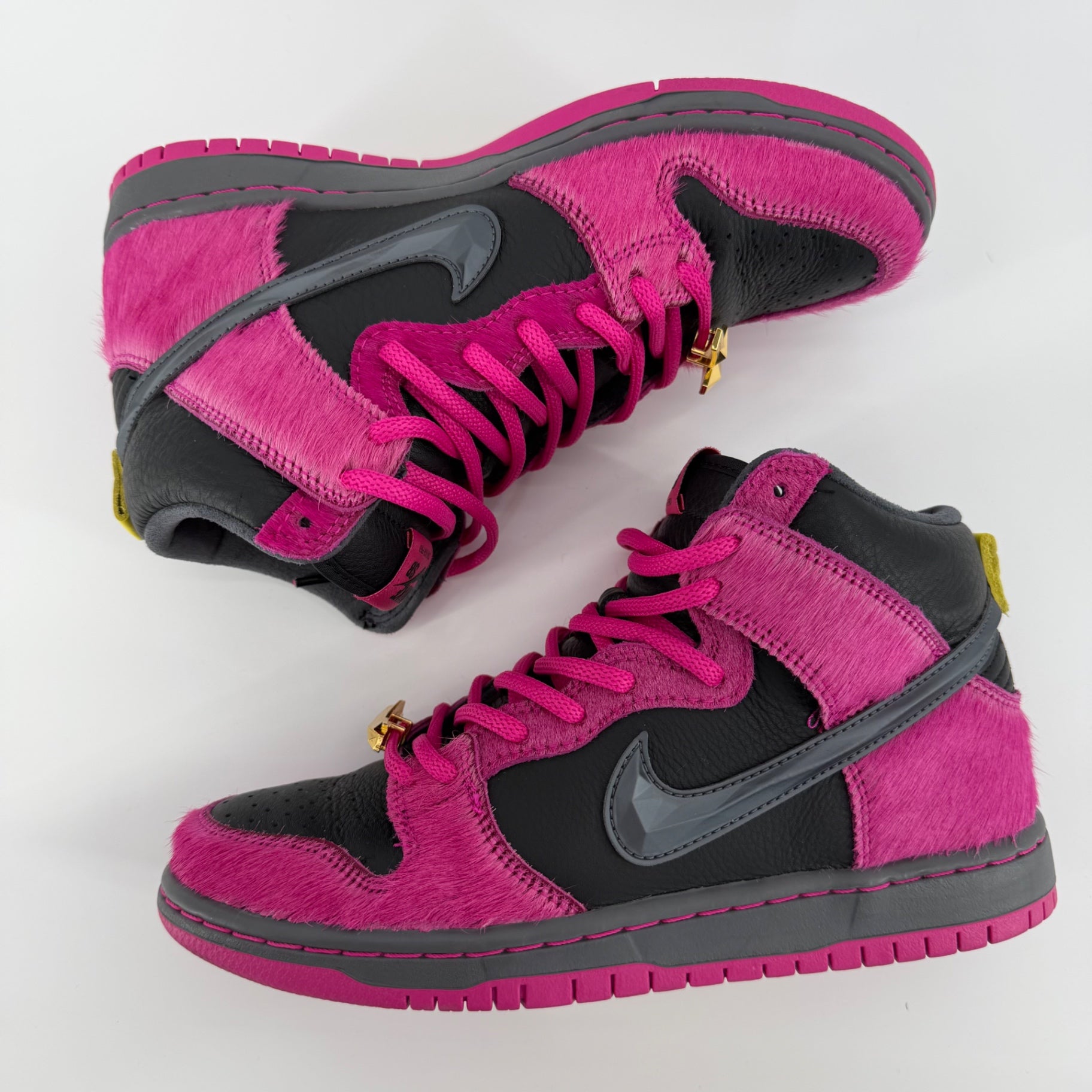 Run The Jewels × Nike SB Dunk High “4/20” Size 6.5