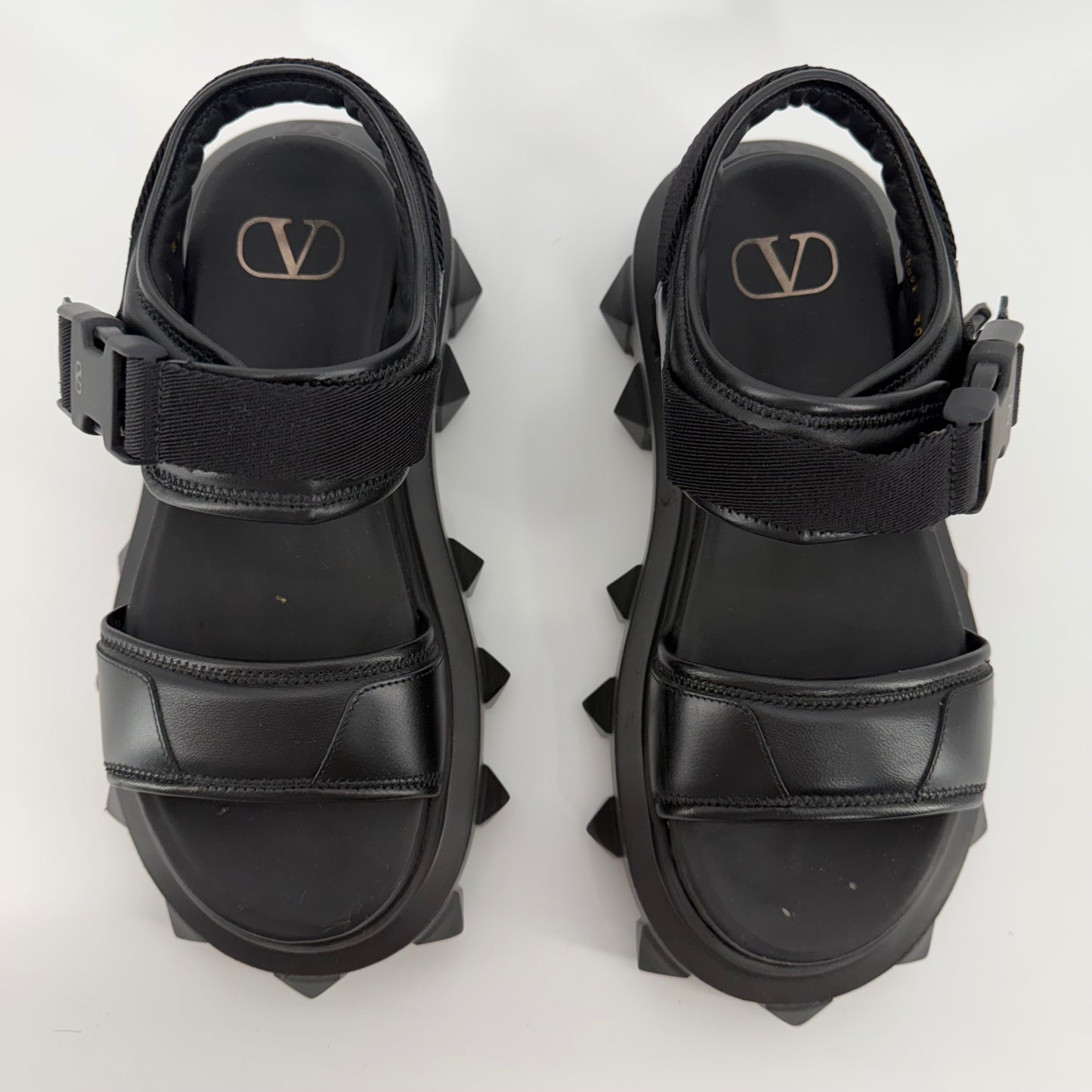 Valentino Garavani Roman Stud Leather Sandals Size 39 / 8.5