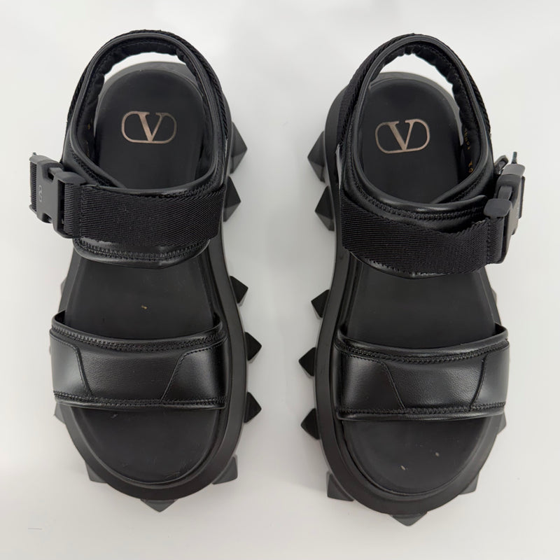 Valentino Garavani Roman Stud Leather Sandals Size 39 / 8.5