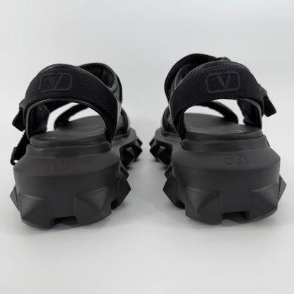 Valentino Garavani Roman Stud Leather Sandals Size 39 / 8.5