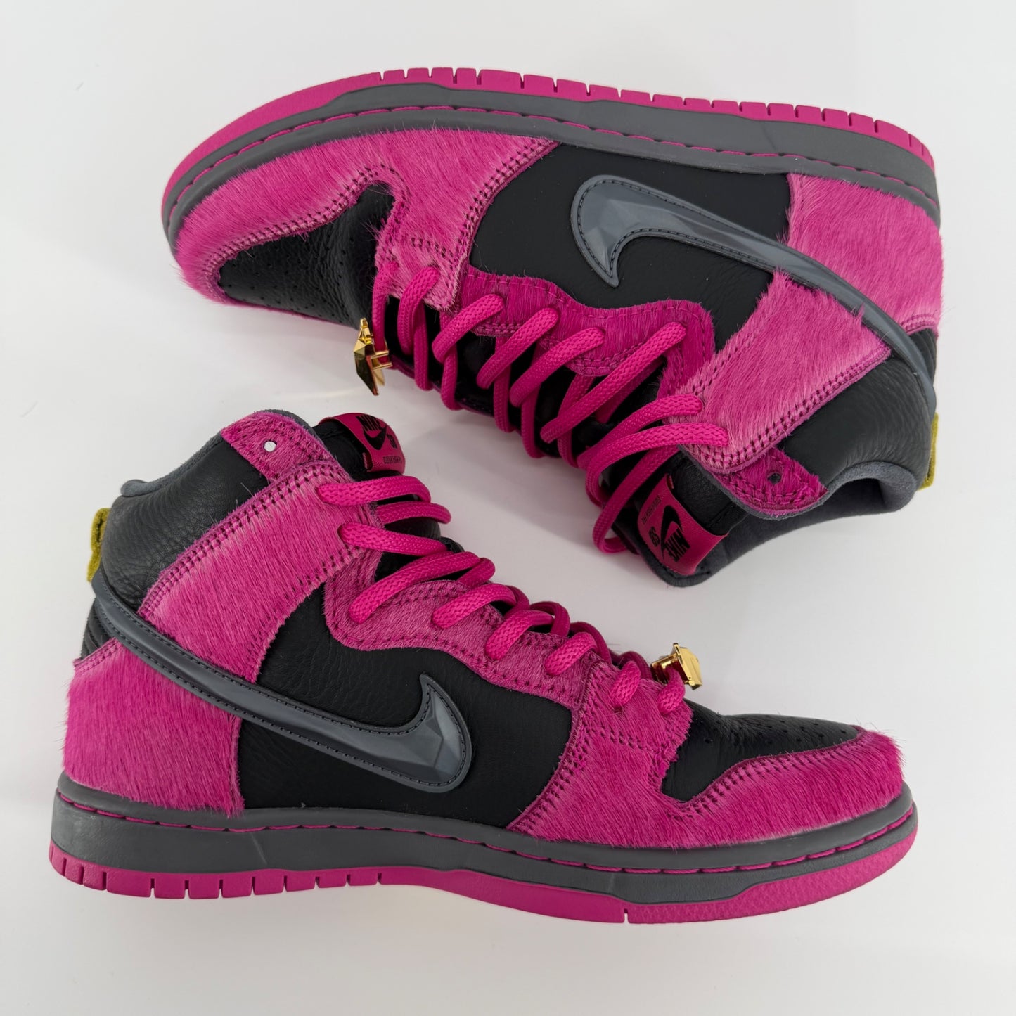 Run The Jewels × Nike SB Dunk High “4/20” Size 6.5