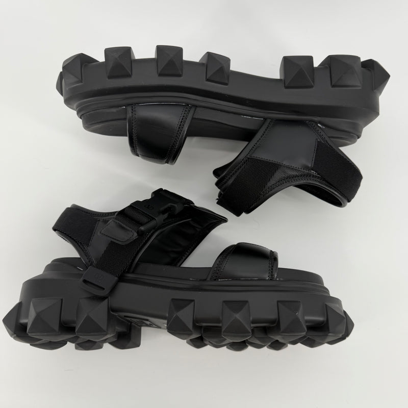 Valentino Garavani Roman Stud Leather Sandals Size 39 / 8.5