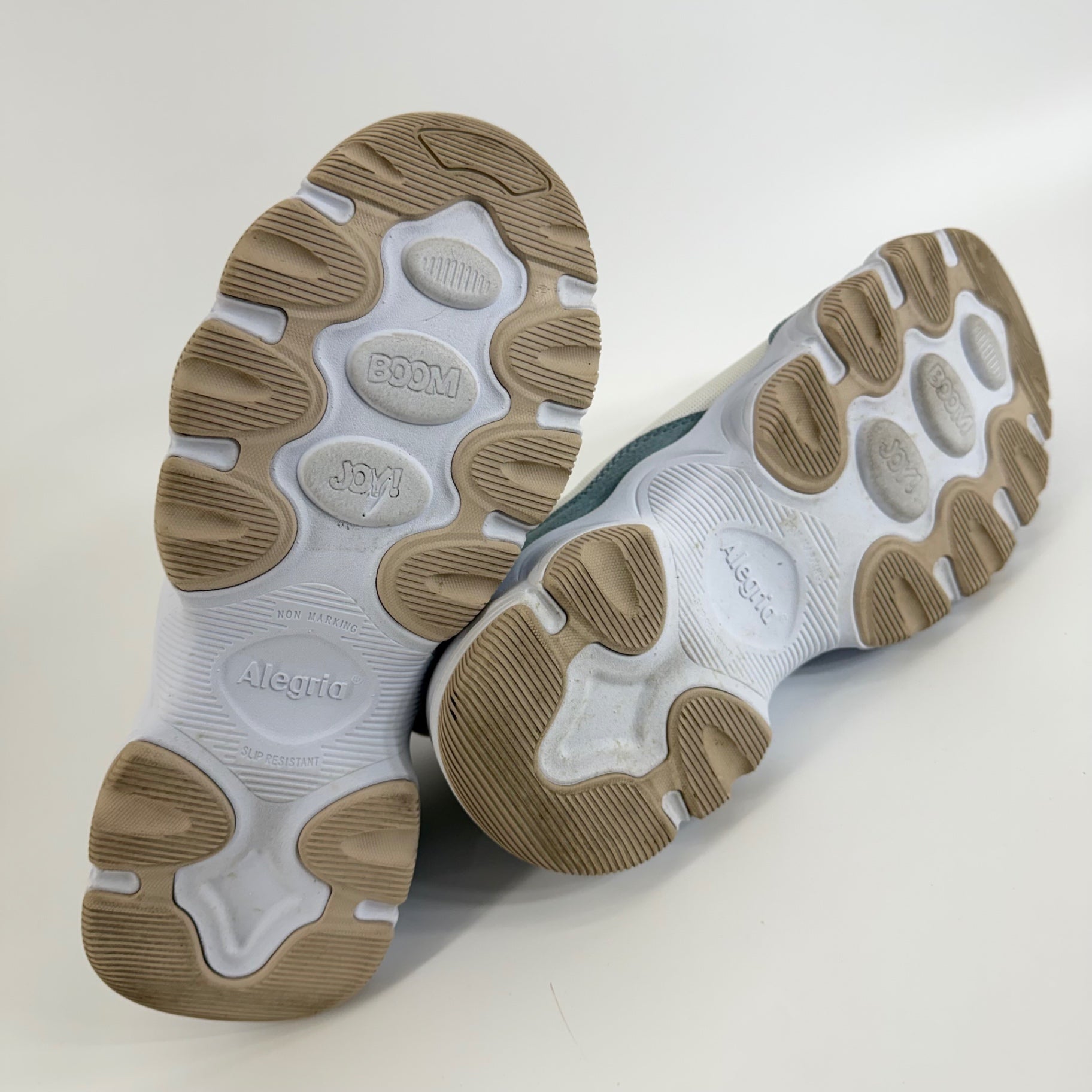 Alegria Boom Joy Desert Garden Athletic Shoes