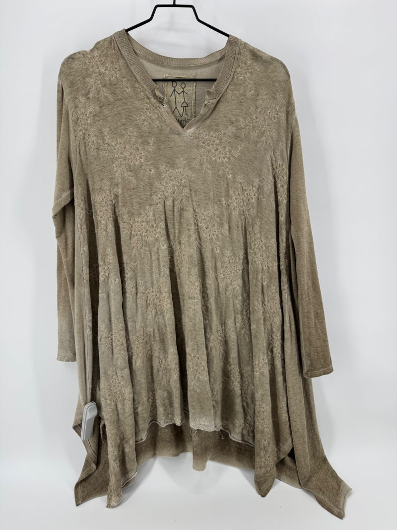 Johnny Was Pete & Greta Stone Embroidered Top