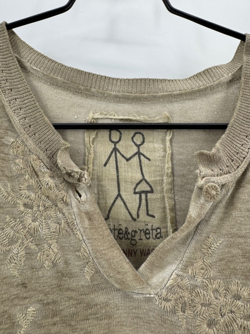 Johnny Was Pete & Greta Stone Embroidered Top