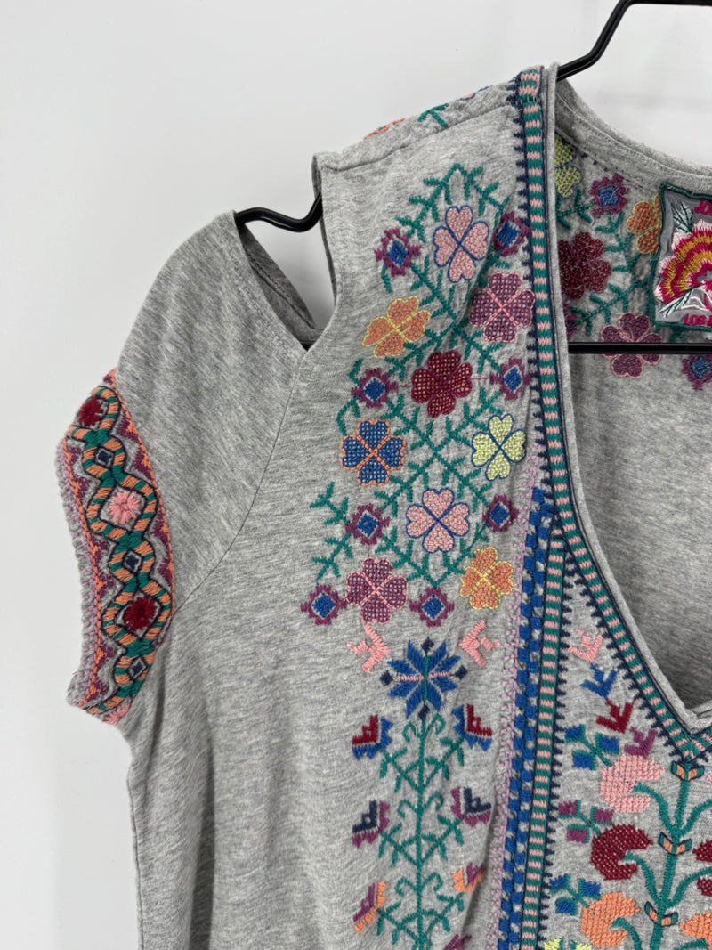 Johnny Was Gray Cotton Embroidered Top