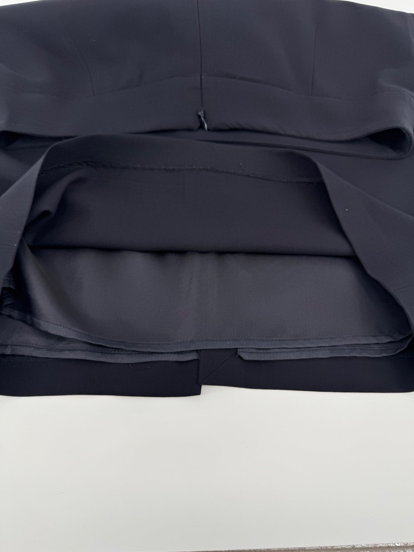 Armani Collezioni Black Straight Skirt Size Large