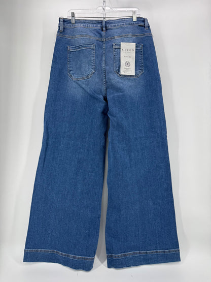 Risen New High Waisted Wide Leg Jeans