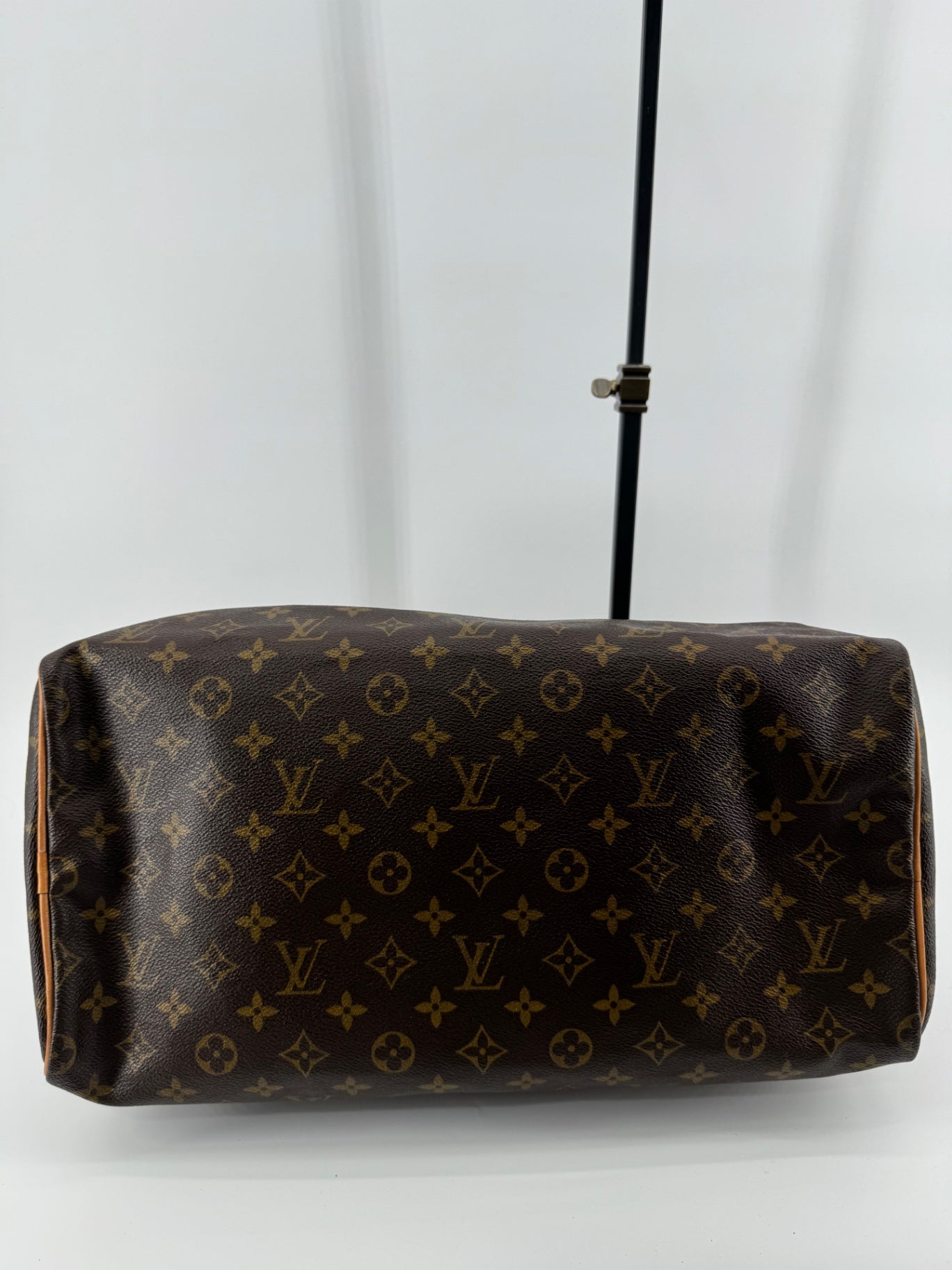 Louis Vuitton Monogram Speedy 40