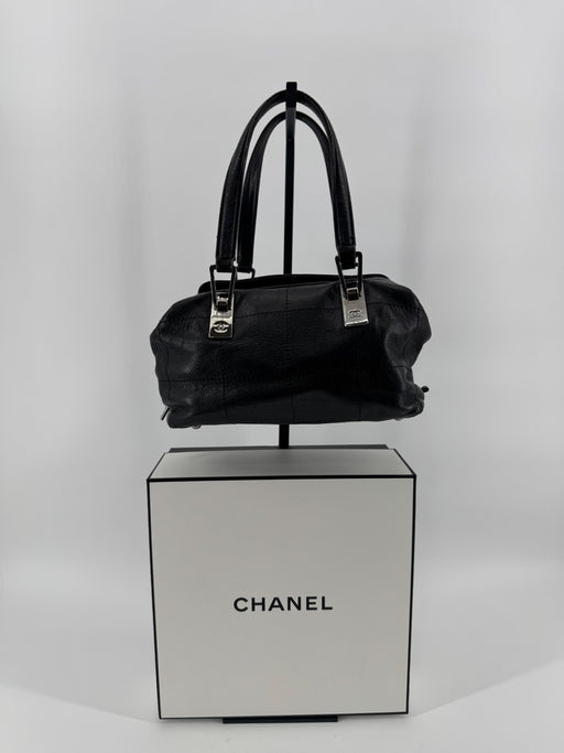 Chanel Pebbled Leather Shoulder Bag