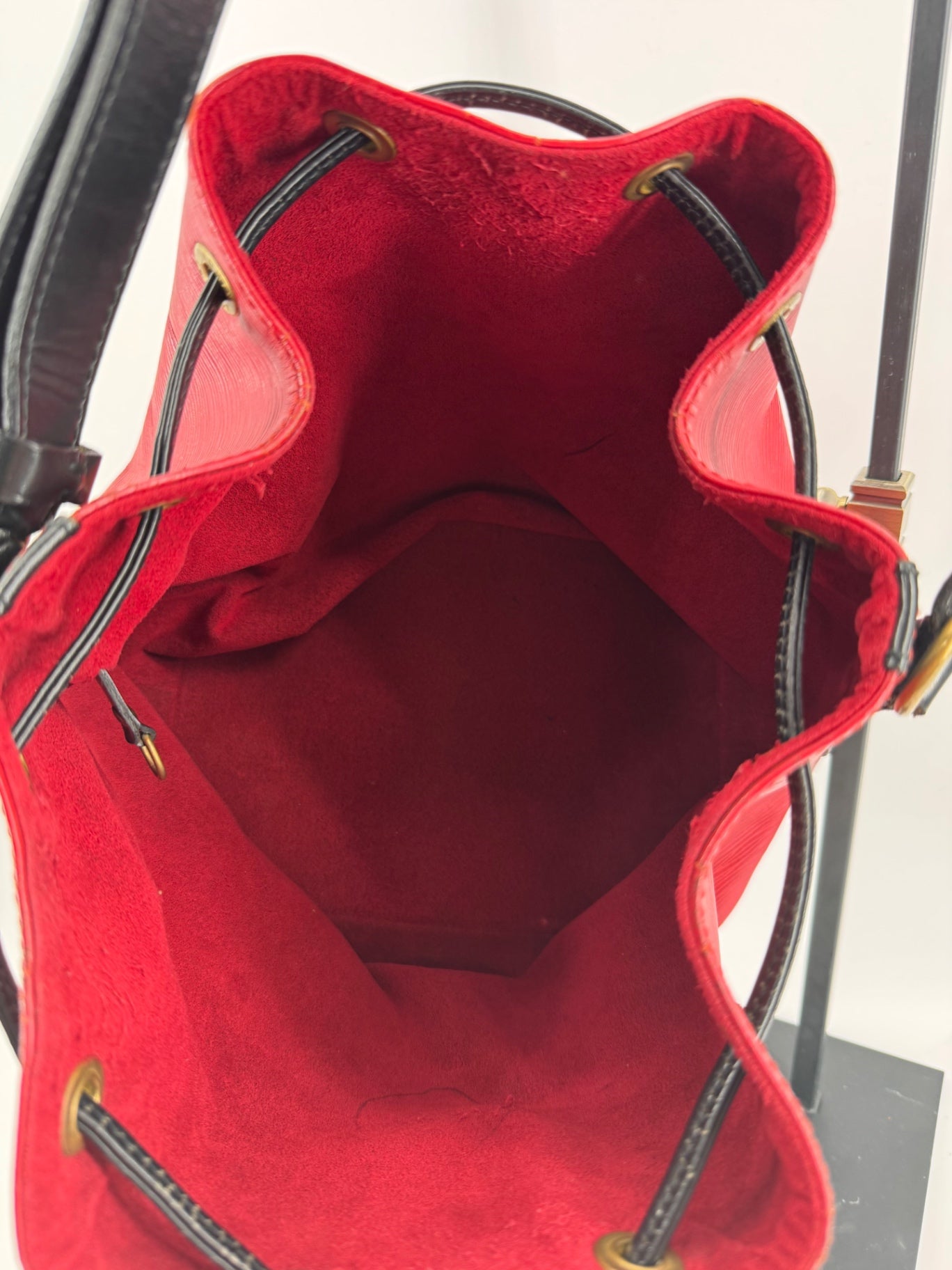 Louis Vuitton Epi Noé GM Red